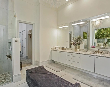 10372 Kensington Shore Drive - Photo Thumbnail 26