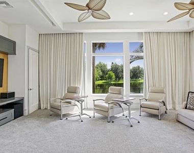 10372 Kensington Shore Drive - Photo Thumbnail 7