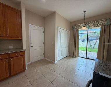 2002 Fishtail Fern Way - Photo Thumbnail 5