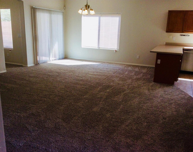 44812 W Paraiso Lane - Photo Thumbnail 10