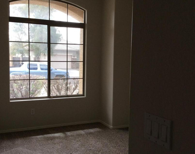 44812 W Paraiso Lane - Photo Thumbnail 15