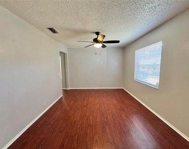 5667 Struthers Court - Photo Thumbnail 23