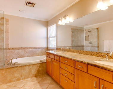 16439 S 34th Way - Photo Thumbnail 19