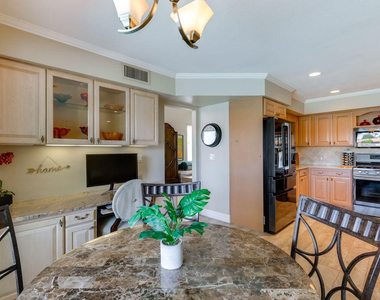 16439 S 34th Way - Photo Thumbnail 11