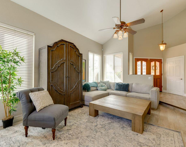16439 S 34th Way - Photo Thumbnail 17