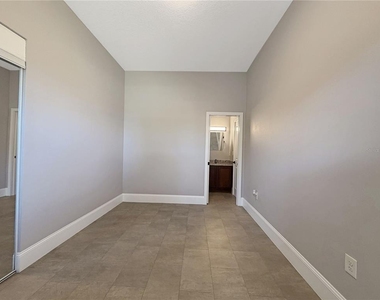 706 New York Avenue - Photo Thumbnail 9