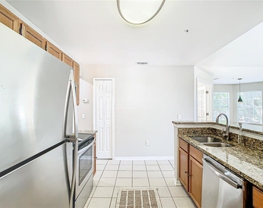 665 Youngstown Parkway - Photo Thumbnail 16