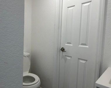 3061 Crystal Hills Drive - Photo Thumbnail 35