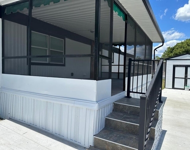 3061 Crystal Hills Drive - Photo Thumbnail 7