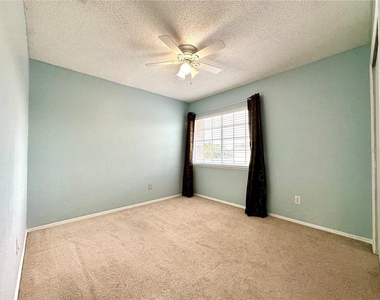 1116 Timberbend Circle - Photo Thumbnail 22