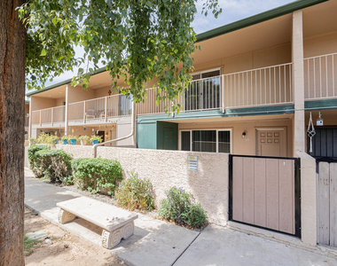 6565 N 19th Avenue - Photo Thumbnail 2