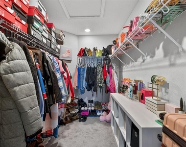 3927 Palazzo Place - Photo Thumbnail 15