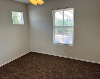 10254 E Isleta Avenue - Photo Thumbnail 15
