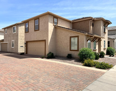 10254 E Isleta Avenue - Photo Thumbnail 1