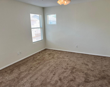 10254 E Isleta Avenue - Photo Thumbnail 10