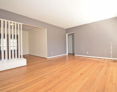 1337 Cumbie Street - Photo Thumbnail 2