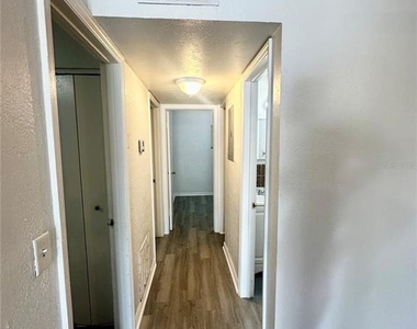 5527 Bryson Drive - Photo Thumbnail 8