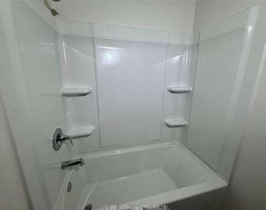 7054 Cruz Court - Photo Thumbnail 13