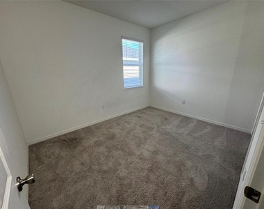 7054 Cruz Court - Photo Thumbnail 14