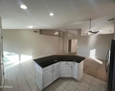 13709 W Cottonwood Street - Photo Thumbnail 9