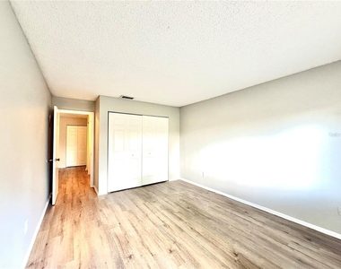 644 Kenwick Circle - Photo Thumbnail 7