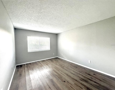 644 Kenwick Circle - Photo Thumbnail 5