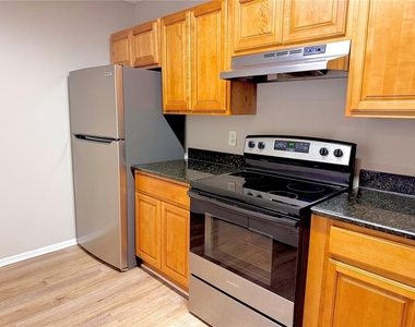 644 Kenwick Circle - Photo Thumbnail 1