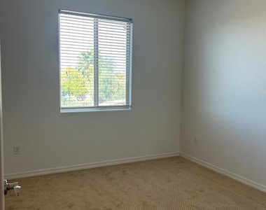250 W Queen Creek Road - Photo Thumbnail 12