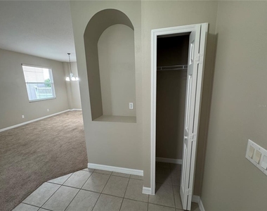 5004 Adair Oak Drive - Photo Thumbnail 3