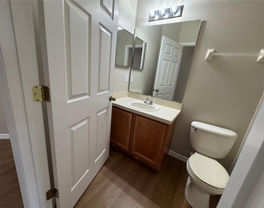 5004 Adair Oak Drive - Photo Thumbnail 18
