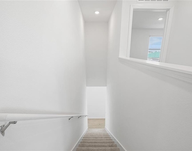 6000 Wellbeing Way - Photo Thumbnail 42