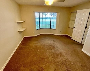 7608 Spring Bay Cove - Photo Thumbnail 12