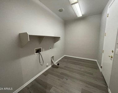 2116 E Chanute Pass - Photo Thumbnail 20