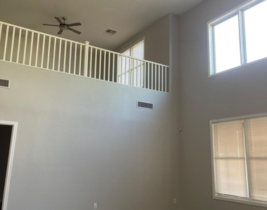 2116 E Chanute Pass - Photo Thumbnail 21