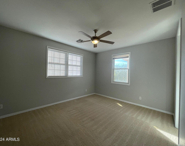 2116 E Chanute Pass - Photo Thumbnail 18