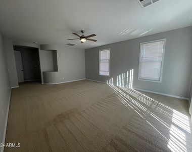 2116 E Chanute Pass - Photo Thumbnail 17