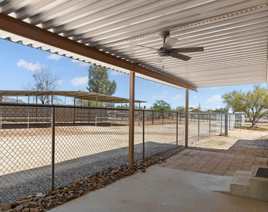 37408 N 20th Street - Photo Thumbnail 6