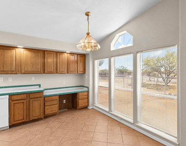 37408 N 20th Street - Photo Thumbnail 11