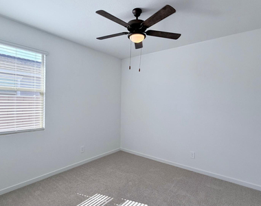 15988 W Desert Spoon Drive - Photo Thumbnail 19