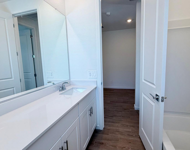 15988 W Desert Spoon Drive - Photo Thumbnail 24