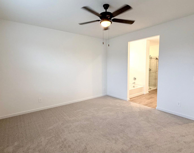 15988 W Desert Spoon Drive - Photo Thumbnail 18