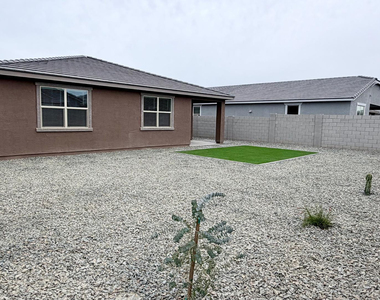 15988 W Desert Spoon Drive - Photo Thumbnail 32