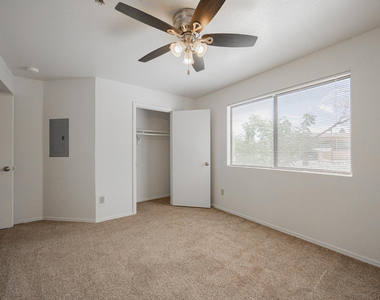 16033 N 25th Street - Photo Thumbnail 14