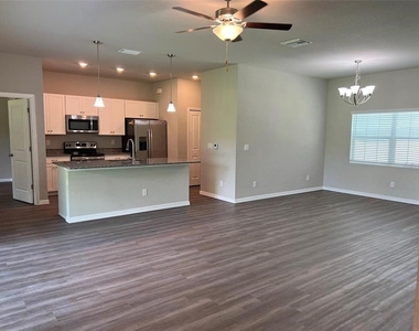3685 Trenton Lane - Photo Thumbnail 2