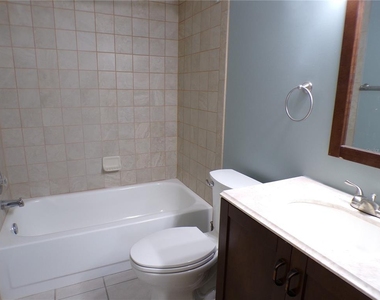 622 Bird Bay Drive S - Photo Thumbnail 11