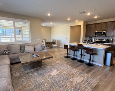 17744 W Cassia Way - Photo Thumbnail 17