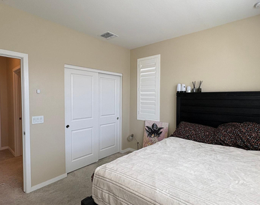 17744 W Cassia Way - Photo Thumbnail 43