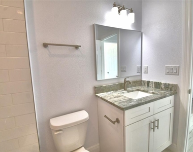 7951 Sarasota Drive - Photo Thumbnail 18