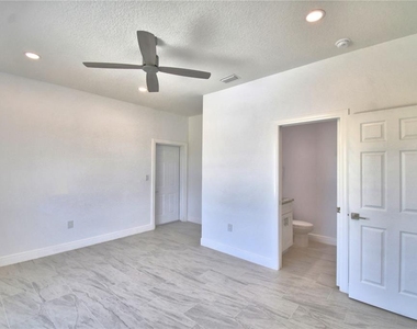 7951 Sarasota Drive - Photo Thumbnail 20
