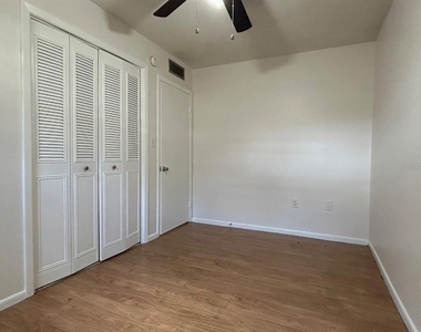 710 Avenue C Sw - Photo Thumbnail 5